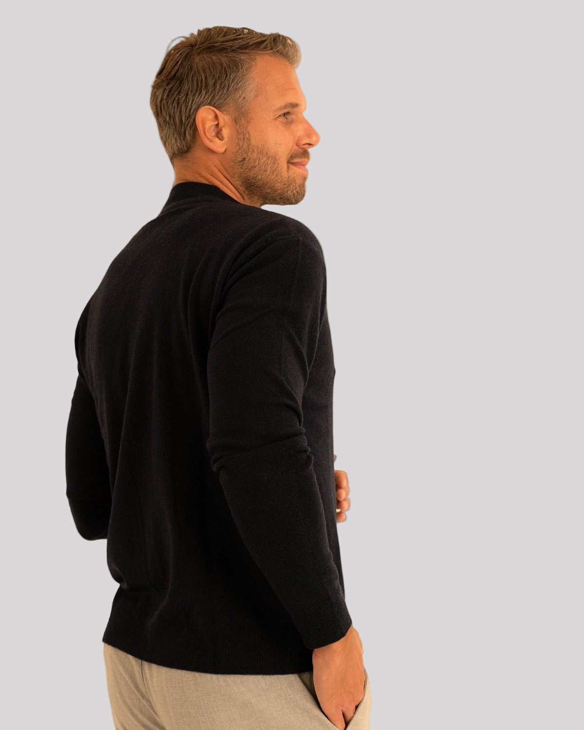 Strickjacke mit Reißverschluss Schwarz
