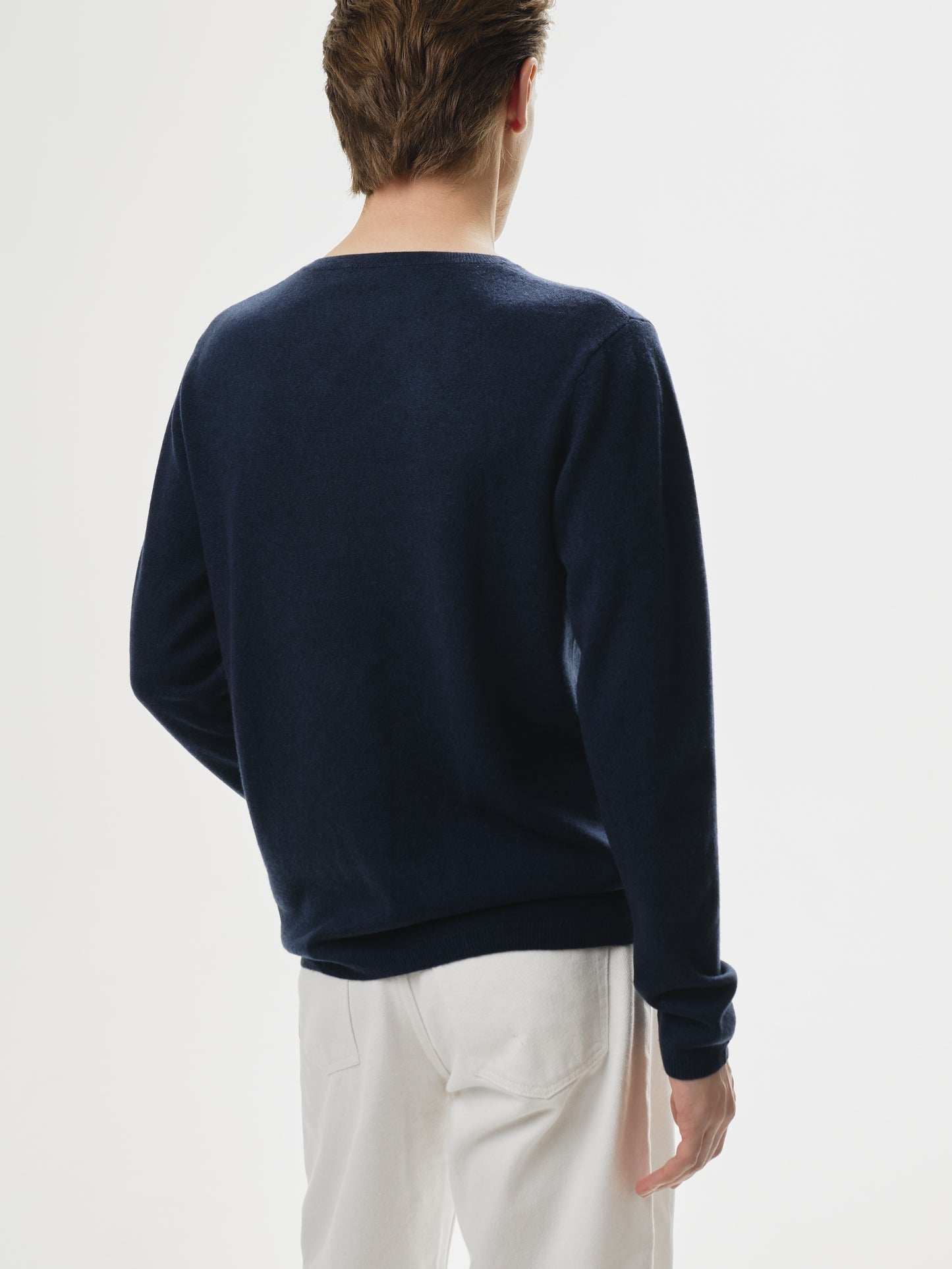 Essentials V-Ausschnitt Marineblau
