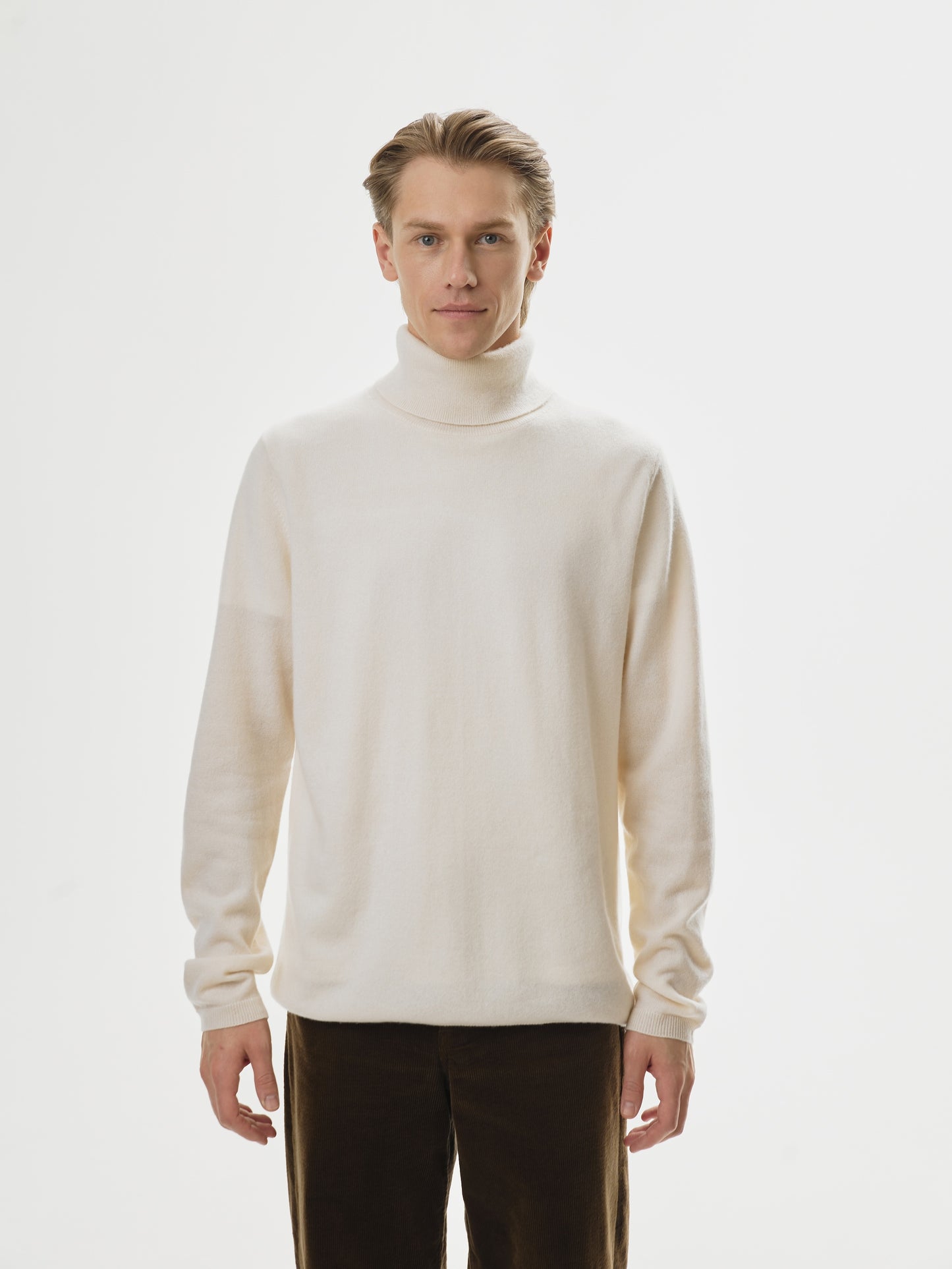 Essentials Rollkragen Creme