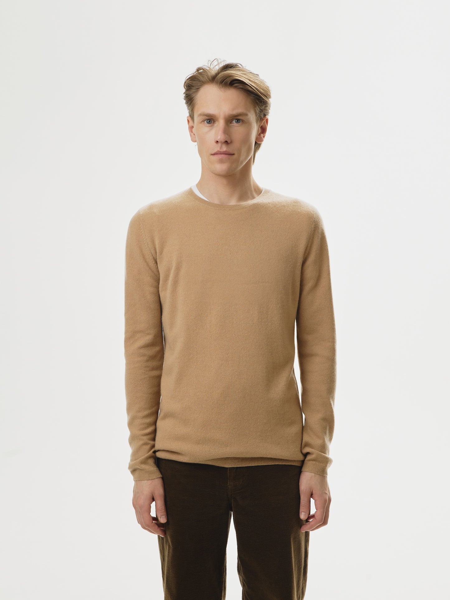 Essentials Rundhals Sand