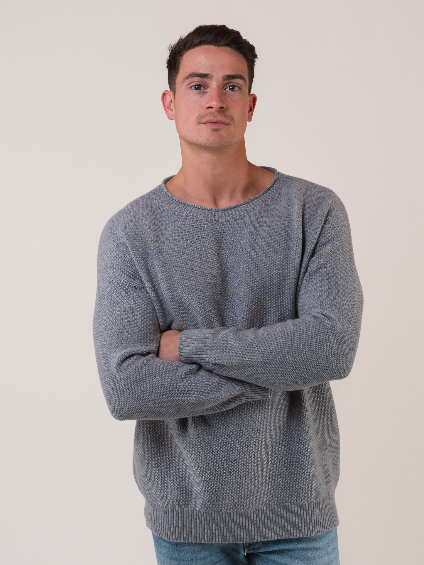 Oversized Rundhals Grau
