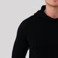 Nahaufnahme der Strickstruktur und Kapuzenkordel – Athletic Kaschmir Hoodie Schwarz – Cashmere Brothers