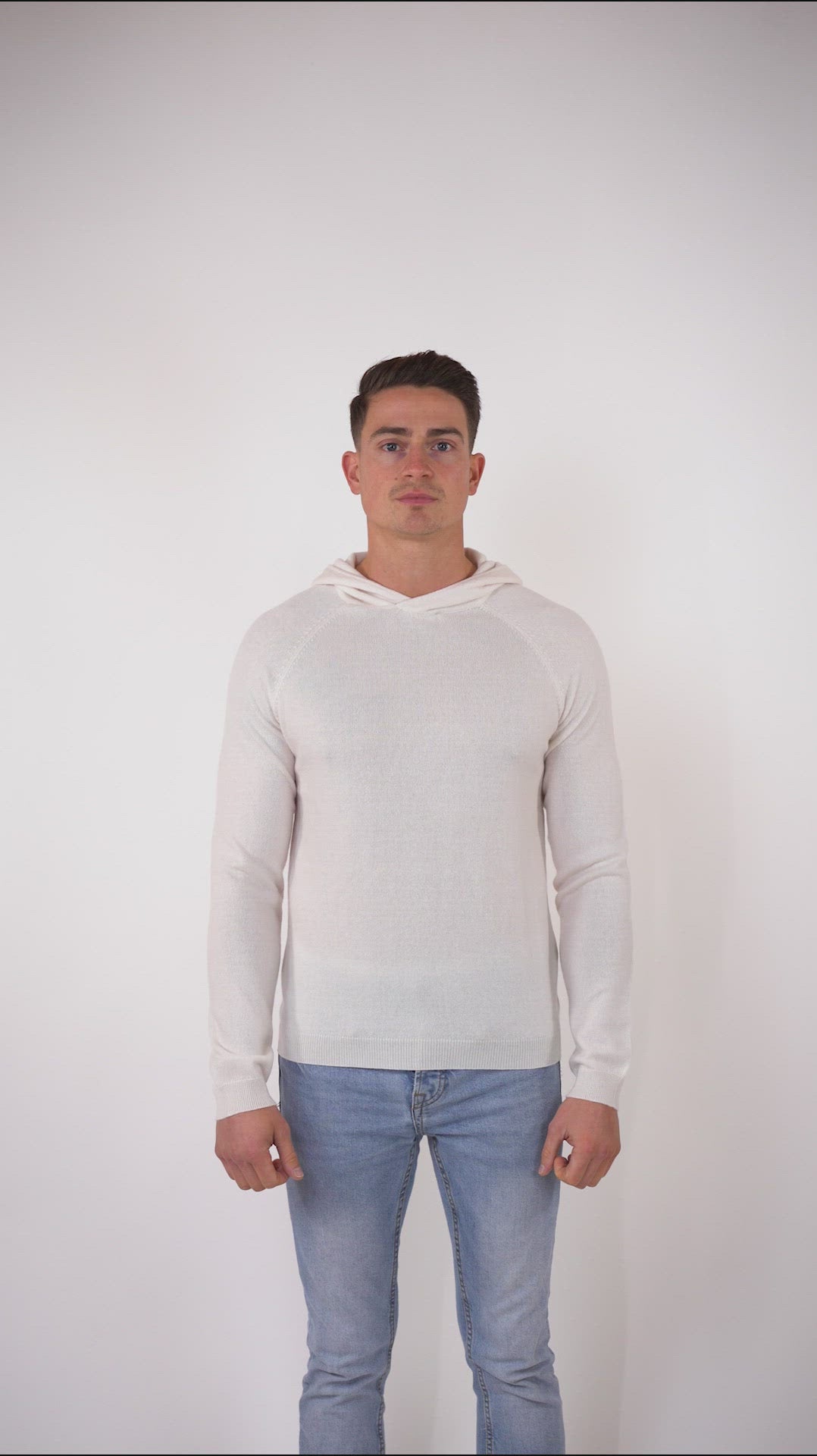 Körperbetonter Kapuzenpullover Creme